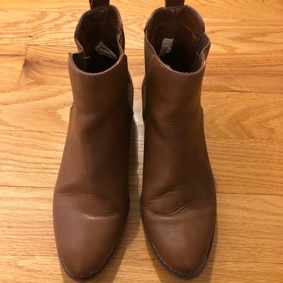 Brown ankle booties - Picture 1 of 3